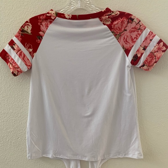 Hot Kiss Short Sleeved Flower Tee - Picture 2 of 3